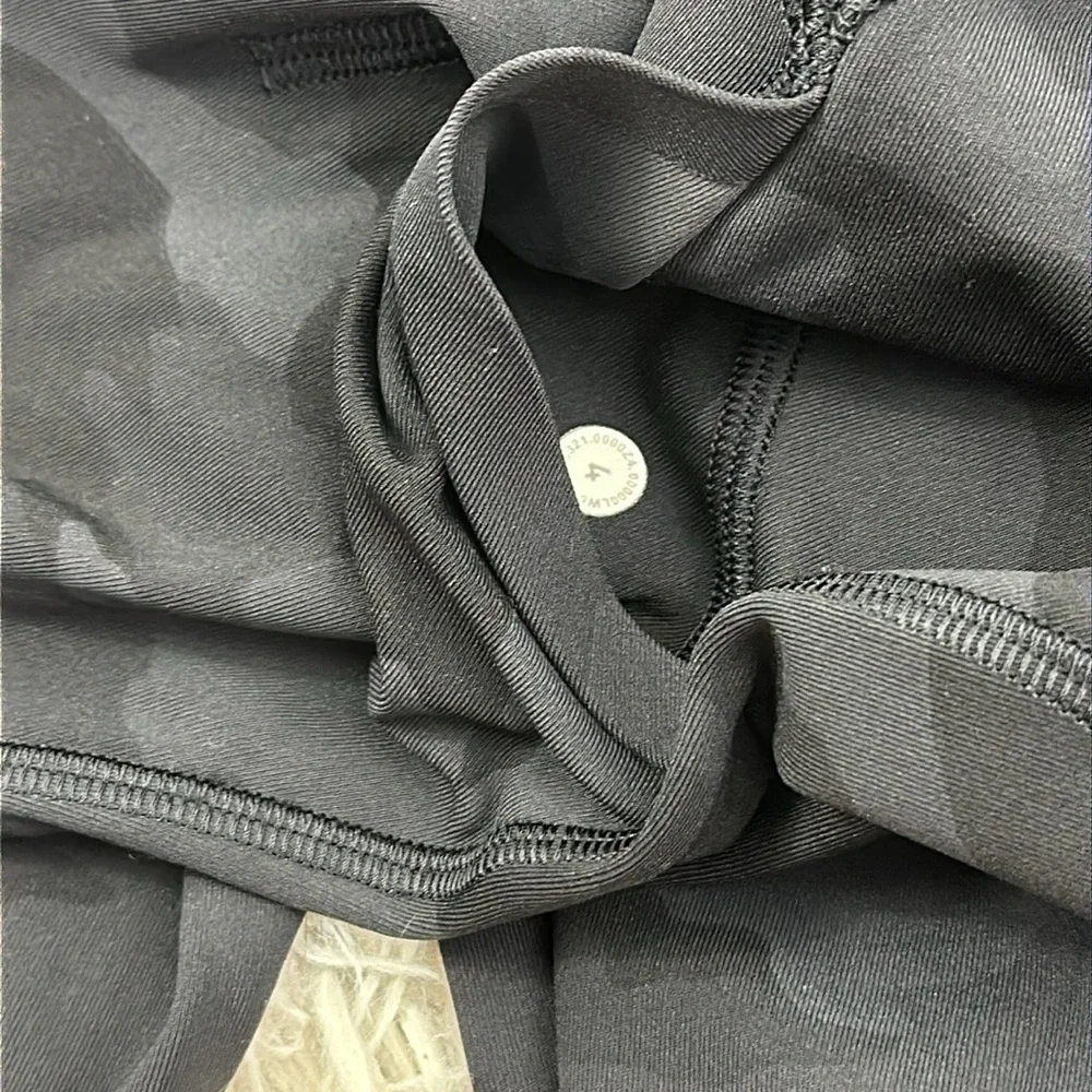 Lululemon Swift Speed High-Rise Crop 21